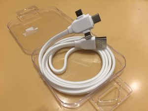  3種類の機器に対応したUSB充電ケーブル